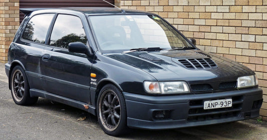 Nissan Pulsar Gti-R N14 Front windshield