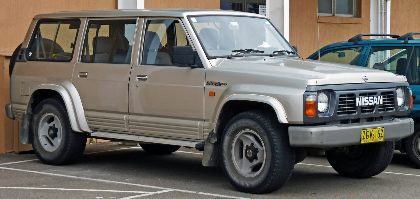 Nissan Patrol/Safari Y60 Front Windshield