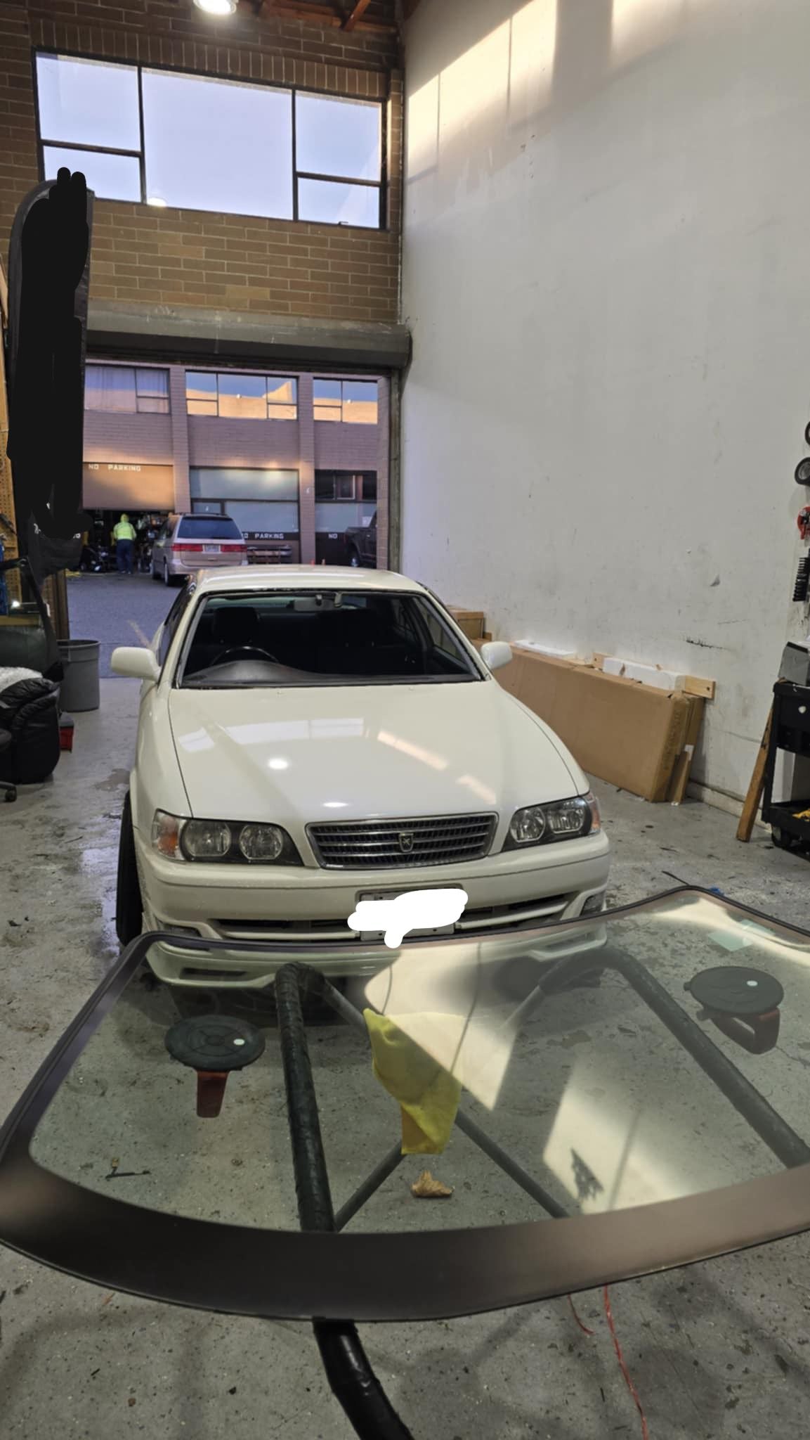 Toyota Chaser JZX 100 Front Windshield